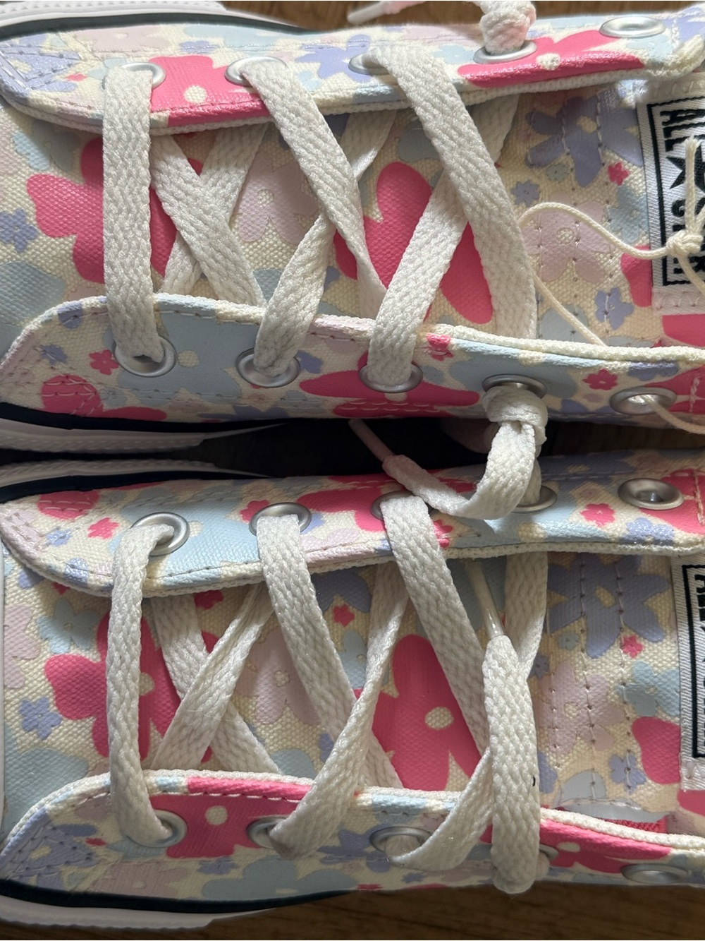 Girls Converse Floral Lace-Up Sneakers in Pink & Light Blue- never worn